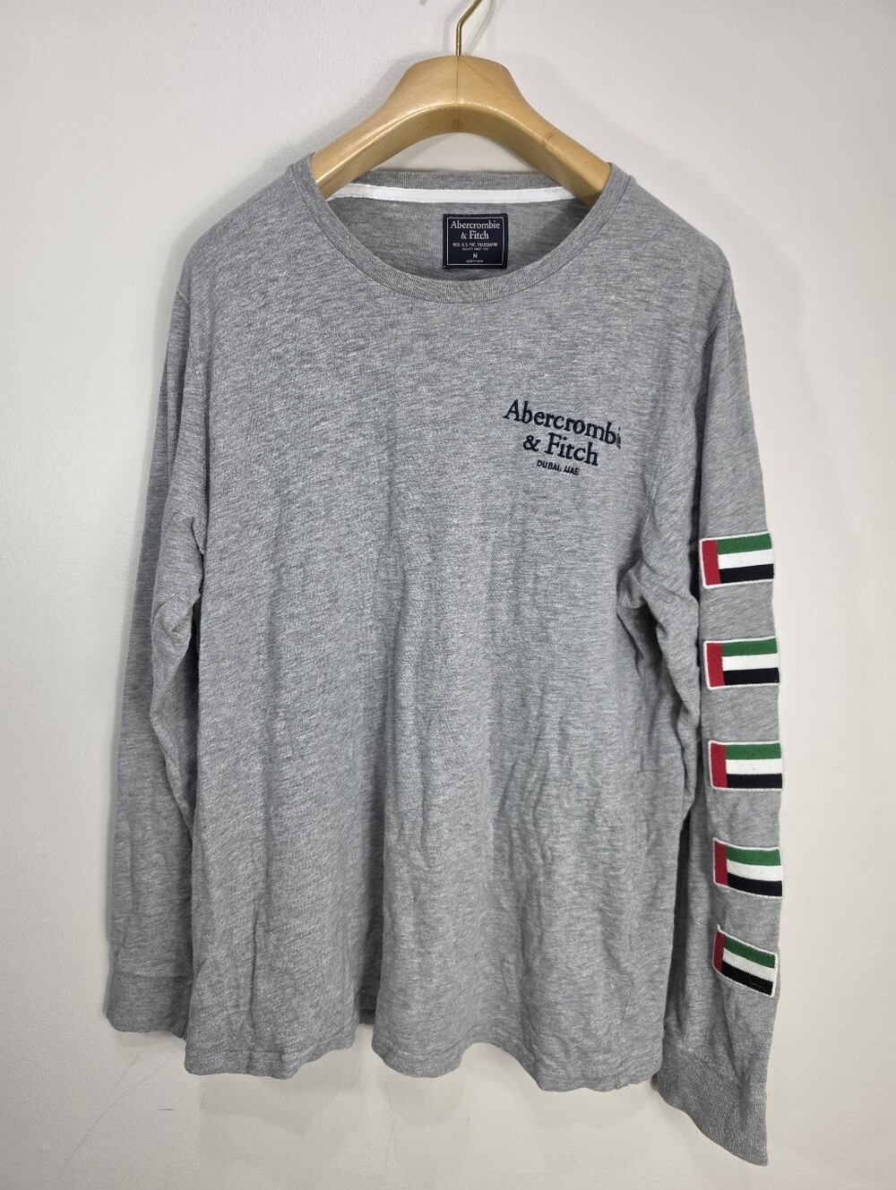 Abercrombie & Fitch Men's Long Sleeve Logo Tee EAU